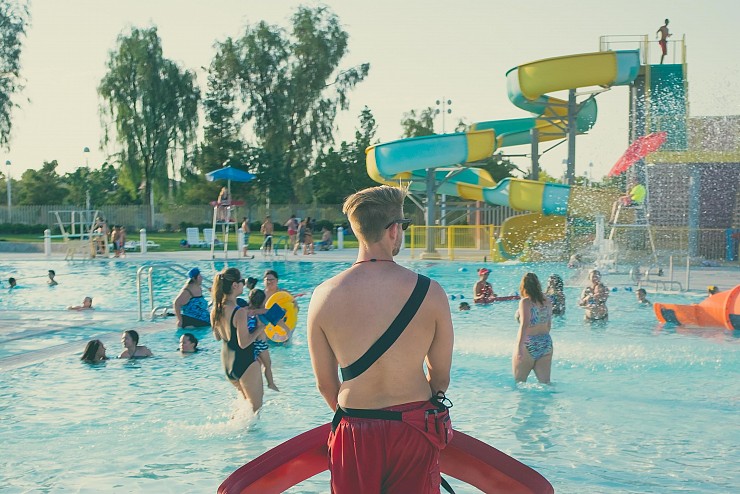 Tips for Lifeguards: How to Handle Disruptive Pool Guests